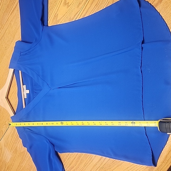 Beautiful Banana Republic blouse size L - Picture 4 of 5